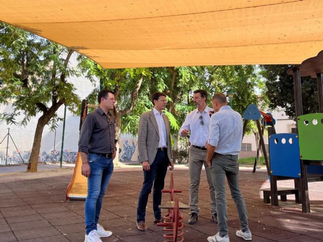 Finalizan las obras de instalación de velas en diversos parques infantiles del casco urbano y pedanías de Molina de Segura